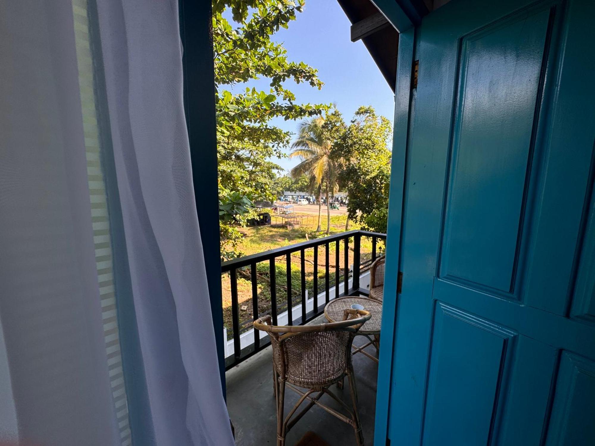Neo Bay Hotel Weligama Exterior photo