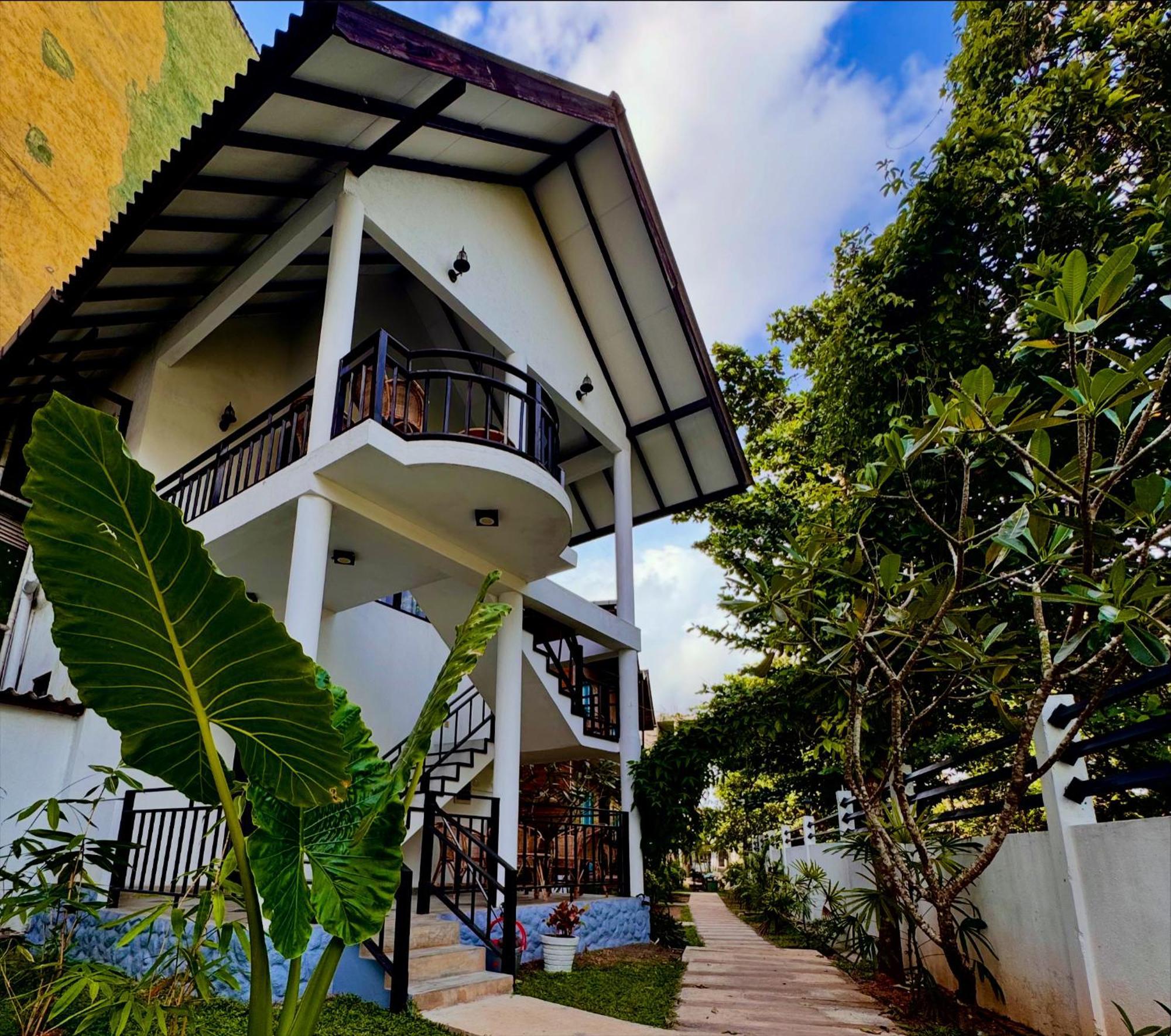 Neo Bay Hotel Weligama Exterior photo